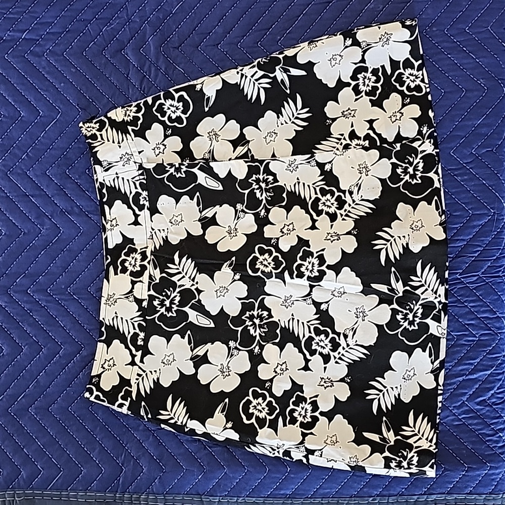 Women's skort